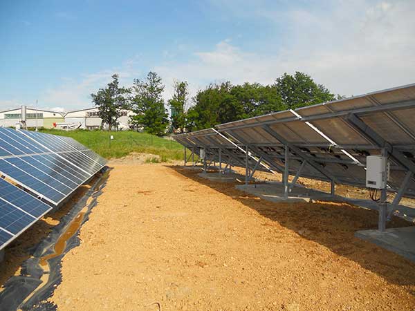 Installare-strutture-speciali-fotovoltaico-su-versanti Installare-strutture-speciali-fotovoltaico-su-versanti