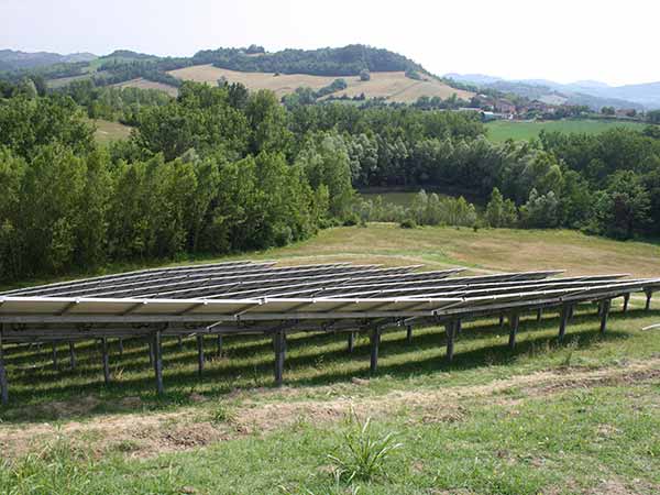 sistemi-di-sostegno-pannelli-fotovoltaici-palo-centrale sistemi-di-sostegno-pannelli-fotovoltaici-palo-centrale